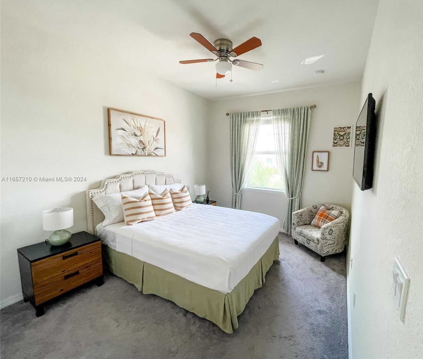 Small Image of 5100 EUCALYPTUS DR #2, Hollywood Number 11