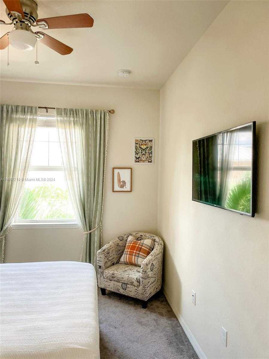 Small Image of 5100 EUCALYPTUS DR #2, Hollywood Number 15