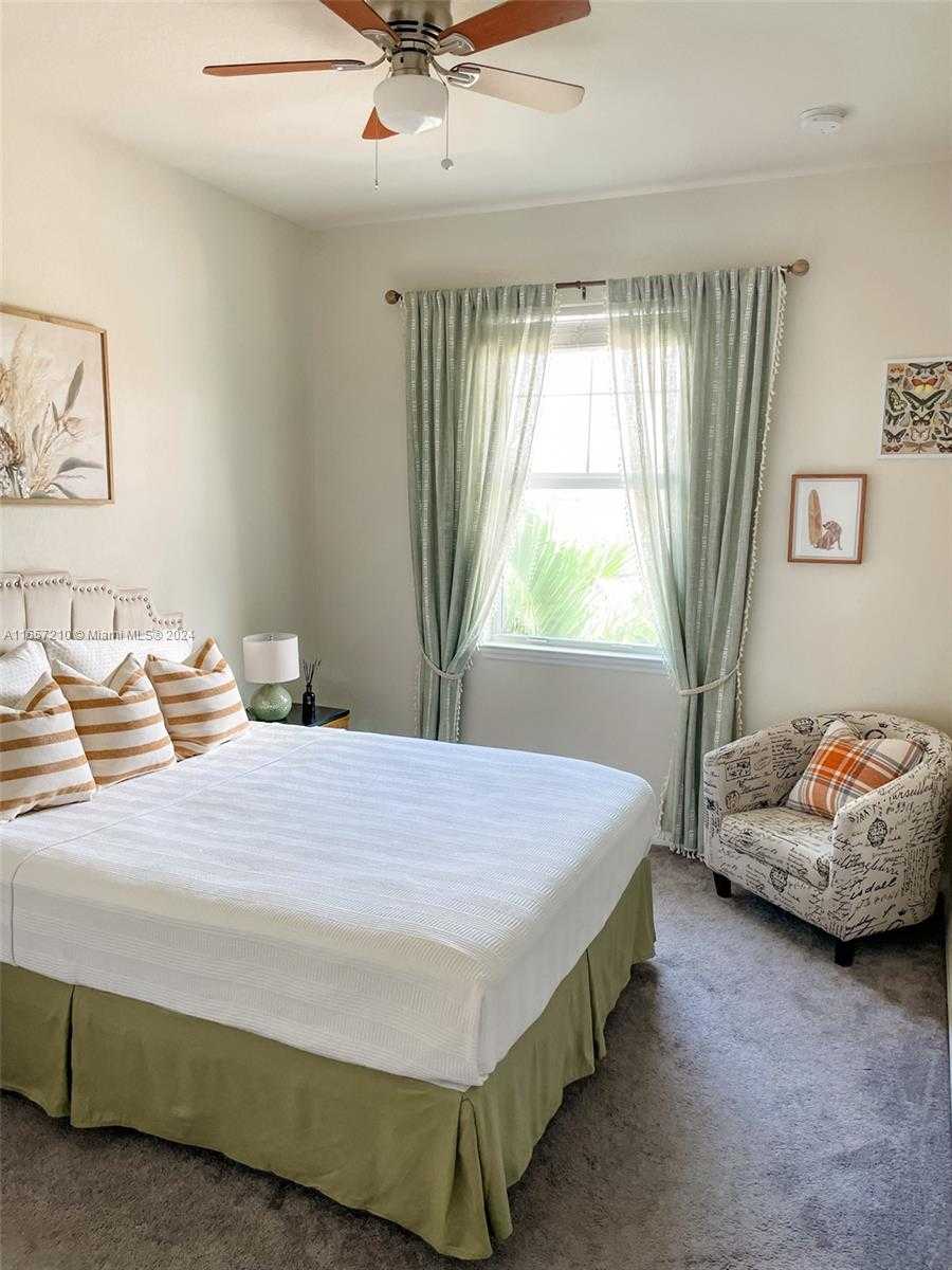 Small Image of 5100 EUCALYPTUS DR #2, Hollywood Number 16