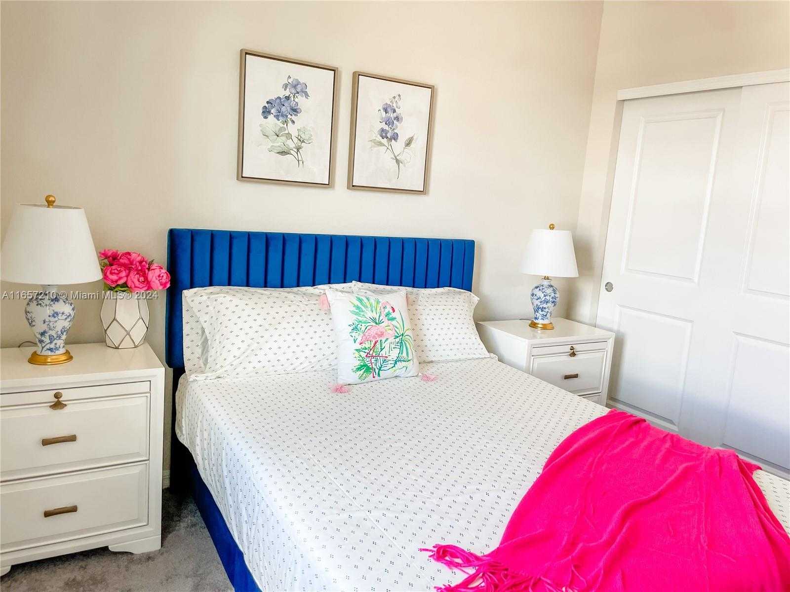 Small Image of 5100 EUCALYPTUS DR #2, Hollywood Number 2