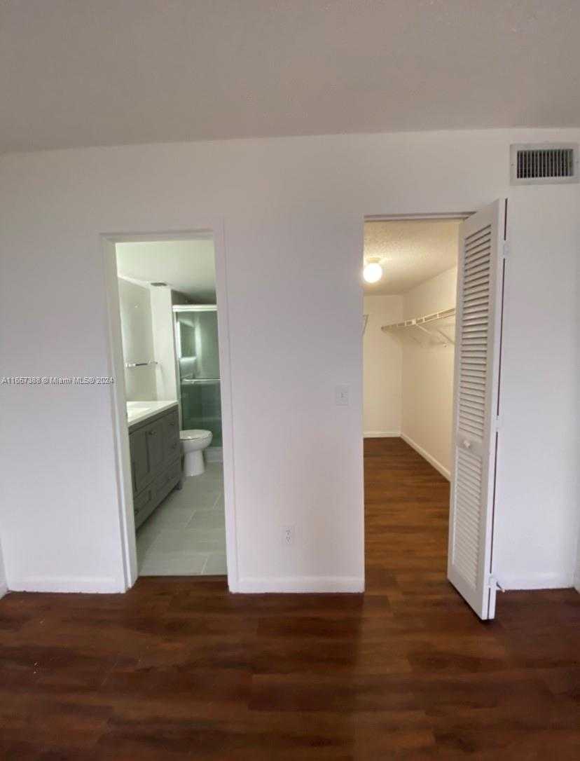 Small Image of 13499 BISCAYNE BLVD #1507, North Miami Number 20