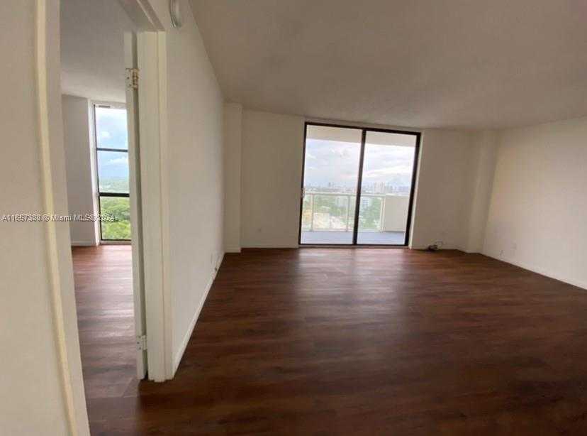 Small Image of 13499 BISCAYNE BLVD #1507, North Miami Number 24