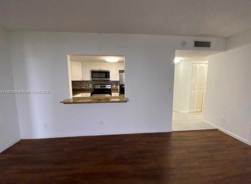 Small Image of 13499 BISCAYNE BLVD #1507, North Miami Number 3