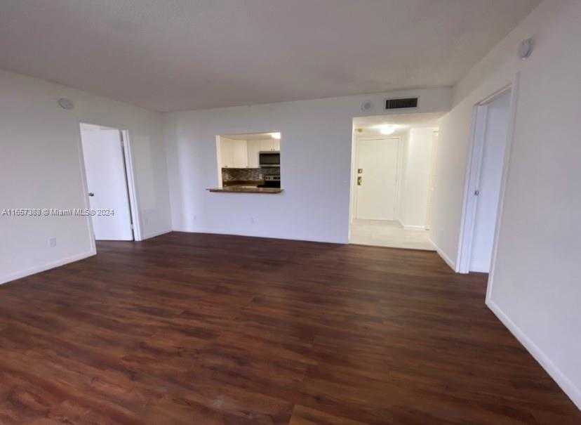 Small Image of 13499 BISCAYNE BLVD #1507, North Miami Number 4