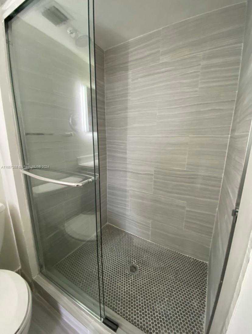 Small Image of 13499 BISCAYNE BLVD #1507, North Miami Number 7