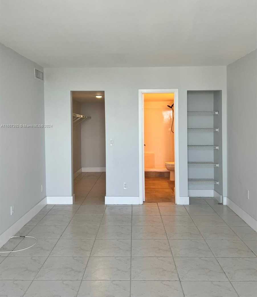 Small Image of 13499 BISCAYNE BLVD #1405, North Miami Number 9
