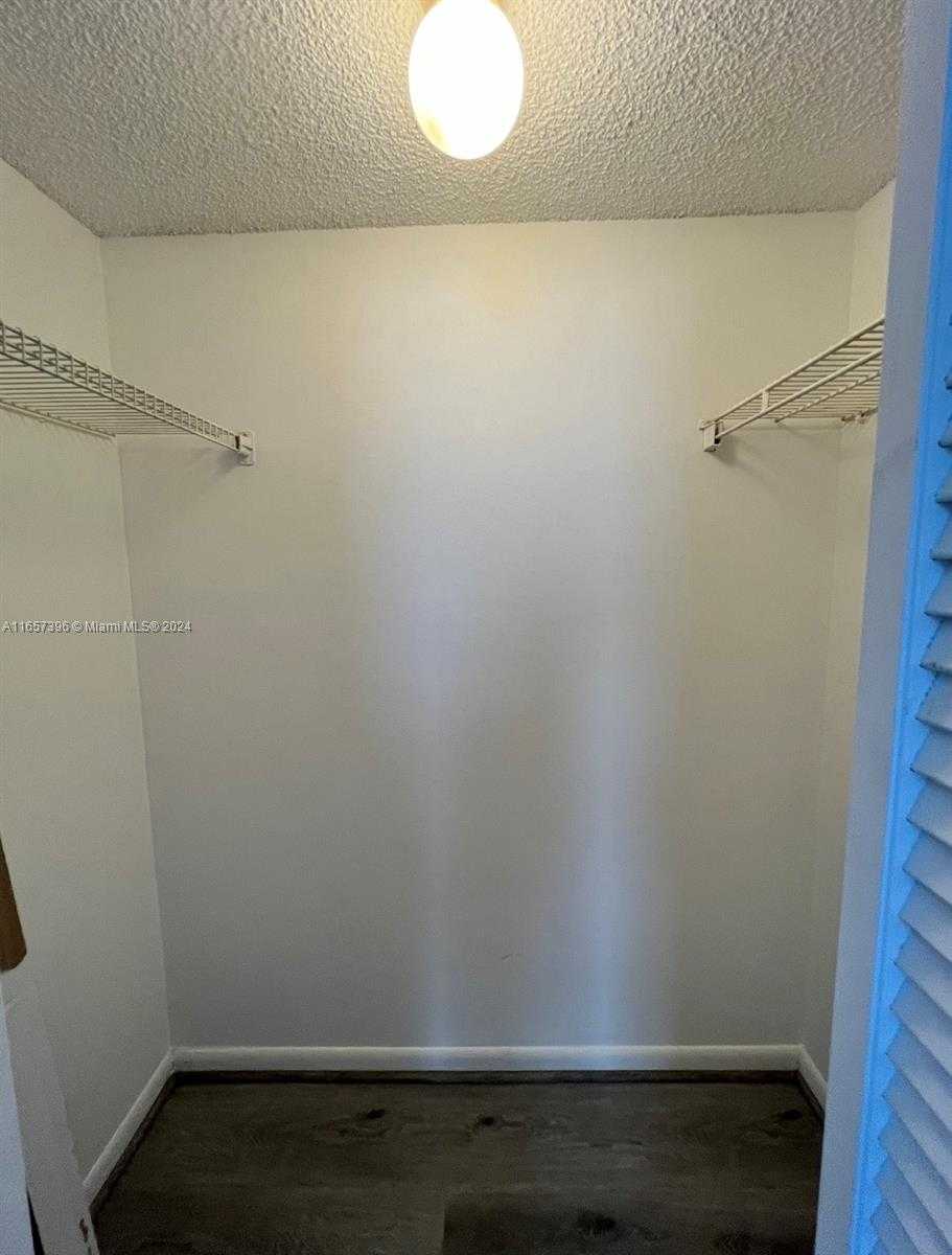 Small Image of 13499 BISCAYNE BLVD #1205, North Miami Number 25