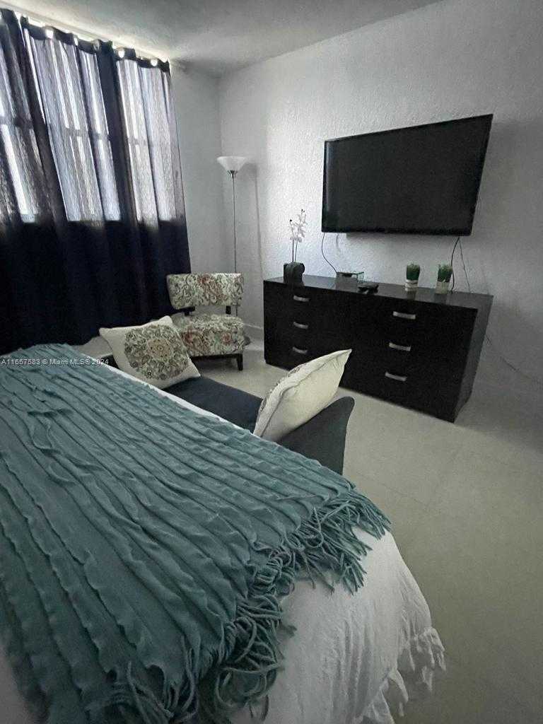 Small Image of 3801 SOUTH OCEAN DR #12M, Hollywood Number 28