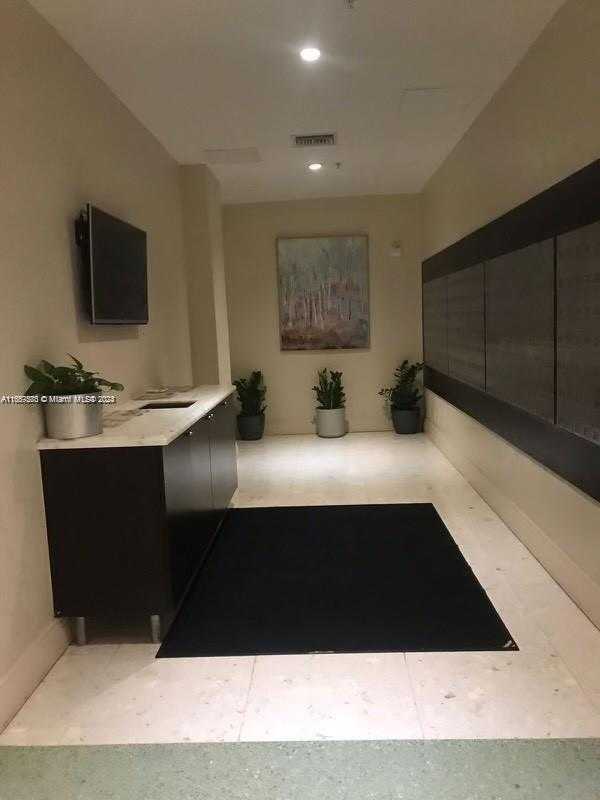 Small Image of 3801 SOUTH OCEAN DR #12M, Hollywood Number 36