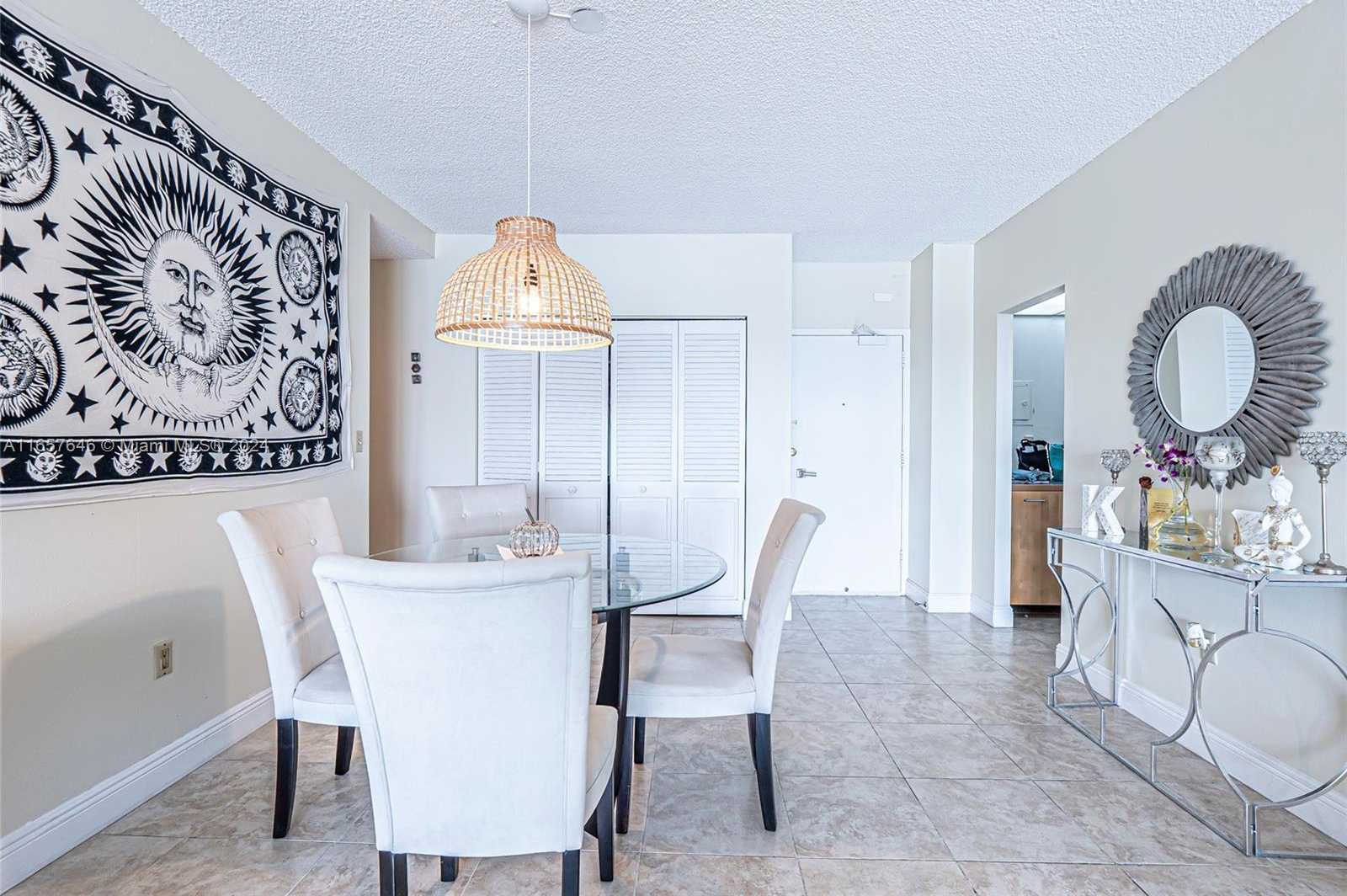 Small Image of 300 BAYVIEW DR #1012, Sunny Isles Beach Number 12