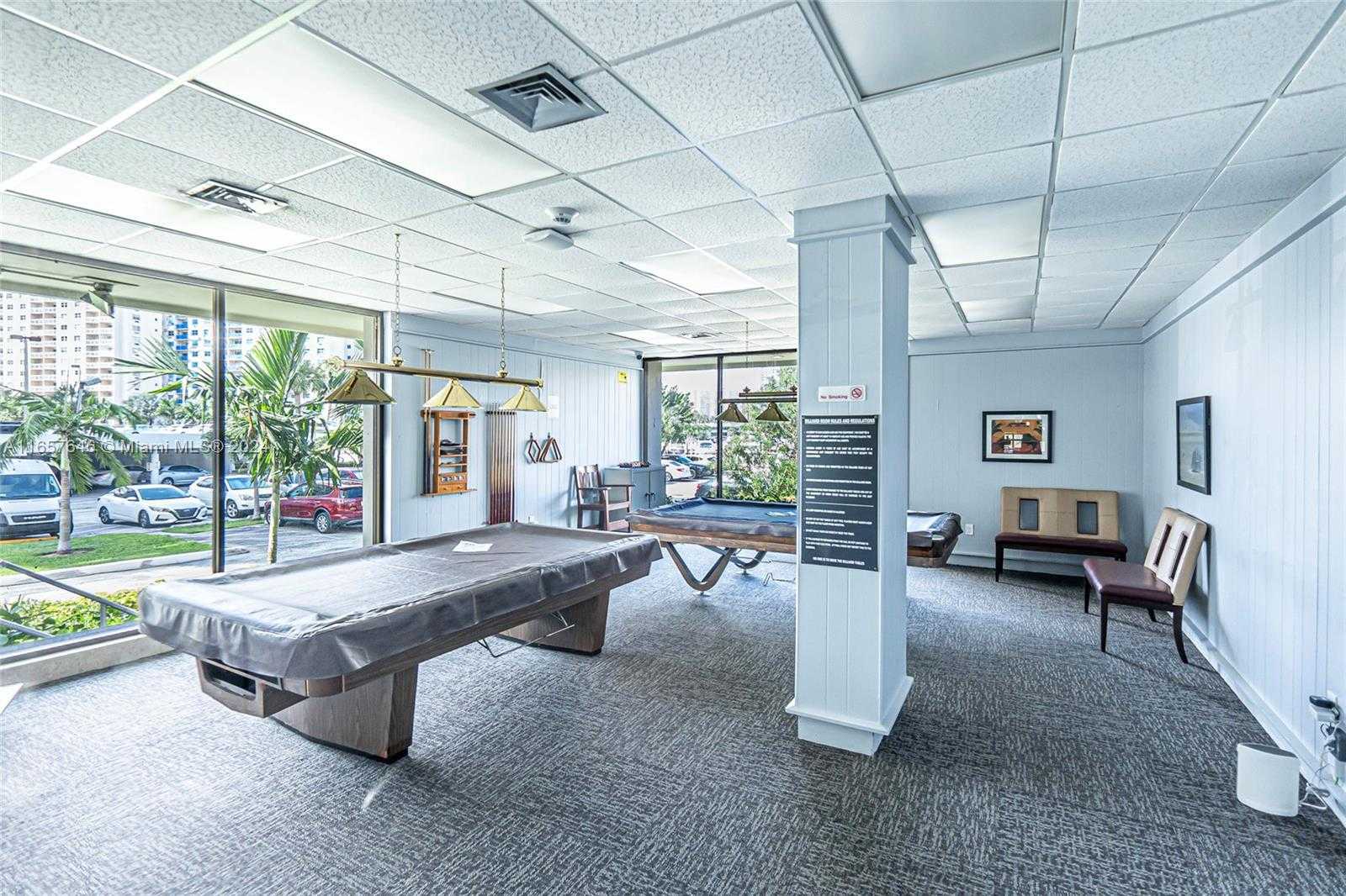 Small Image of 300 BAYVIEW DR #1012, Sunny Isles Beach Number 47