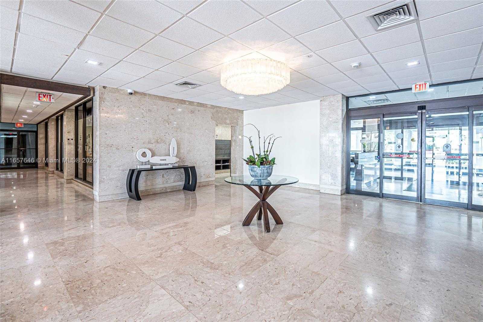 Small Image of 300 BAYVIEW DR #1012, Sunny Isles Beach Number 53