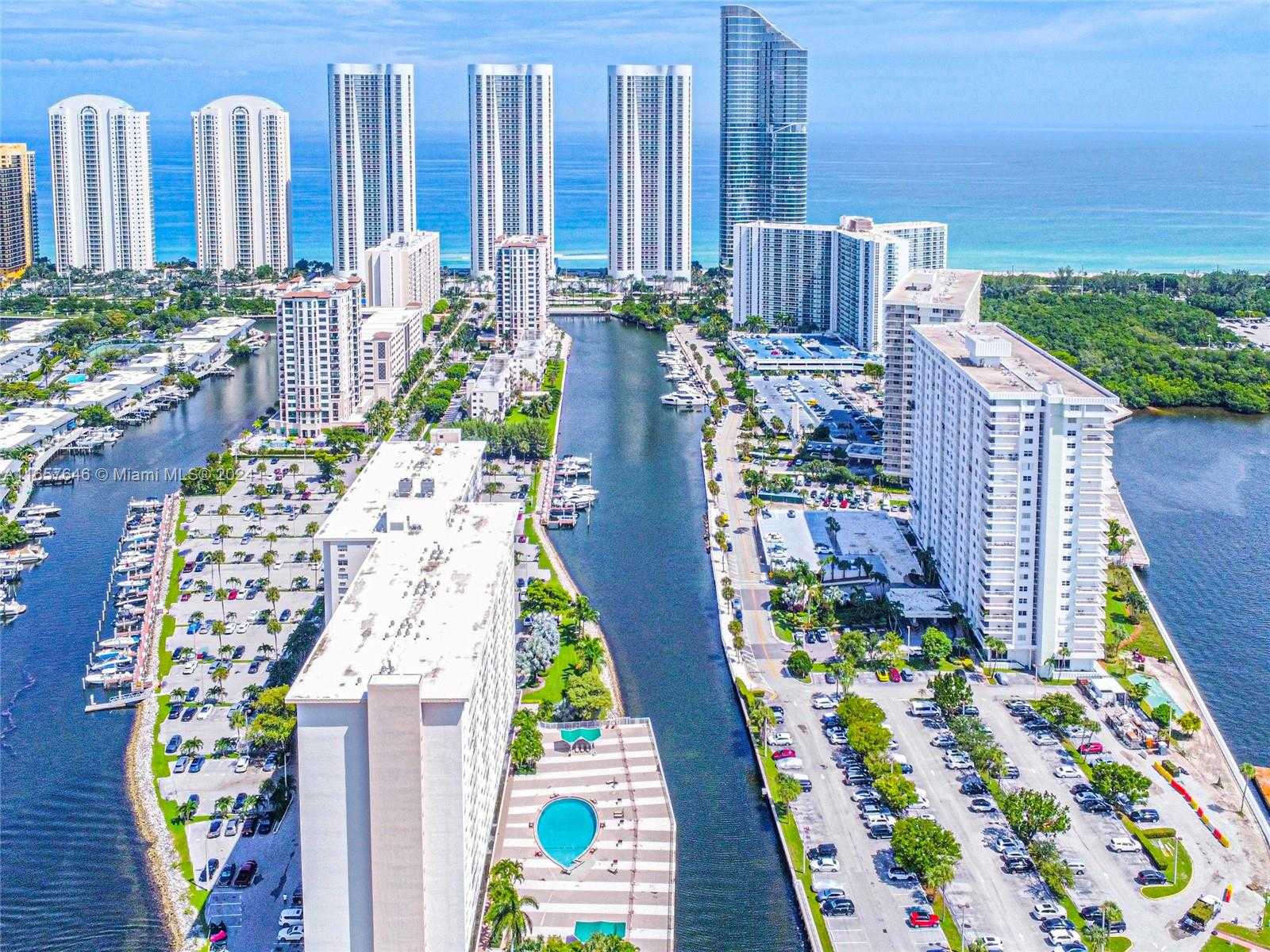 Small Image of 300 BAYVIEW DR #1012, Sunny Isles Beach Number 77