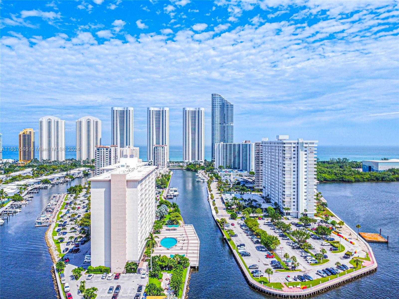 Small Image of 300 BAYVIEW DR #1012, Sunny Isles Beach Number 78