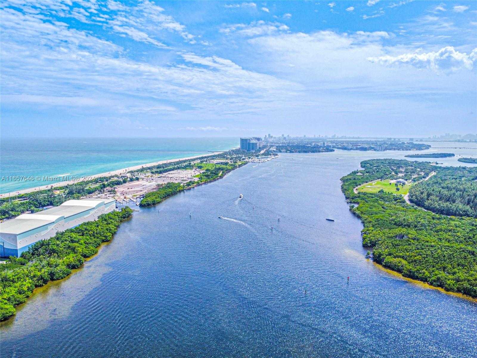 Small Image of 300 BAYVIEW DR #1012, Sunny Isles Beach Number 81