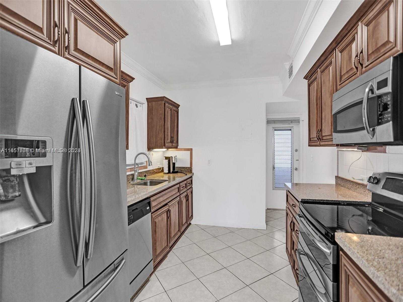 Small Image of 1075 92ND ST #504, Bay Harbor Islands Number 13