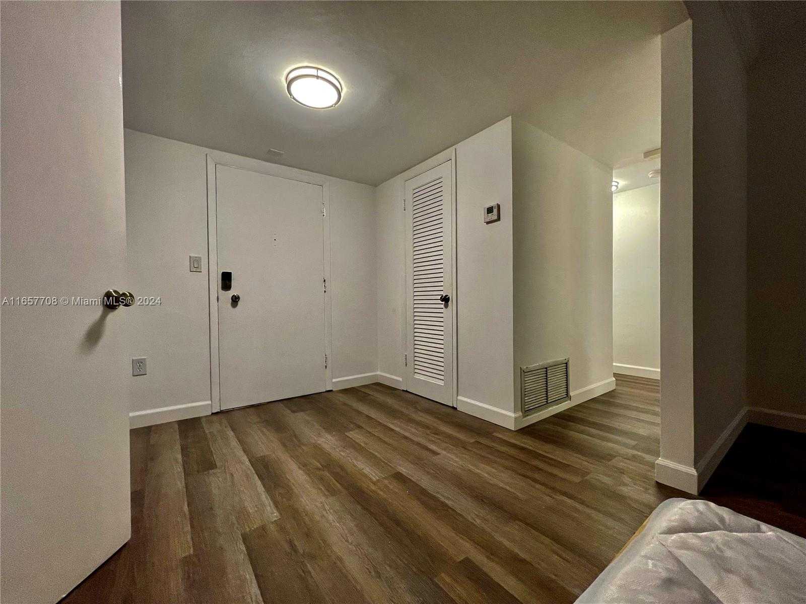 Small Image of 1075 92ND ST #504, Bay Harbor Islands Number 49