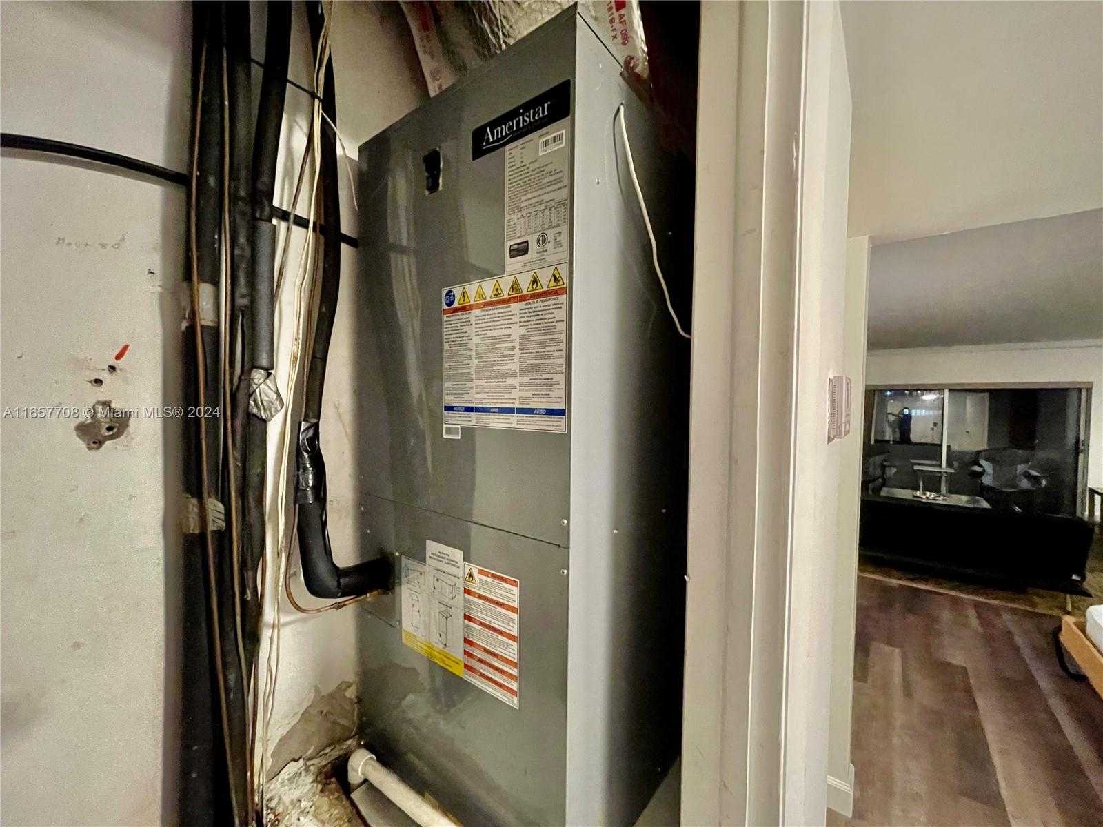 Small Image of 1075 92ND ST #504, Bay Harbor Islands Number 51