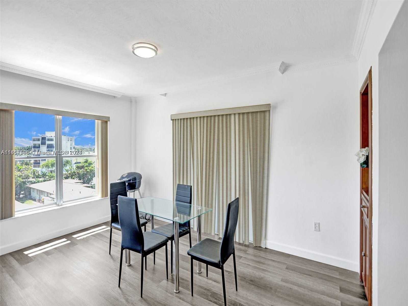 Small Image of 1075 92ND ST #504, Bay Harbor Islands Number 6