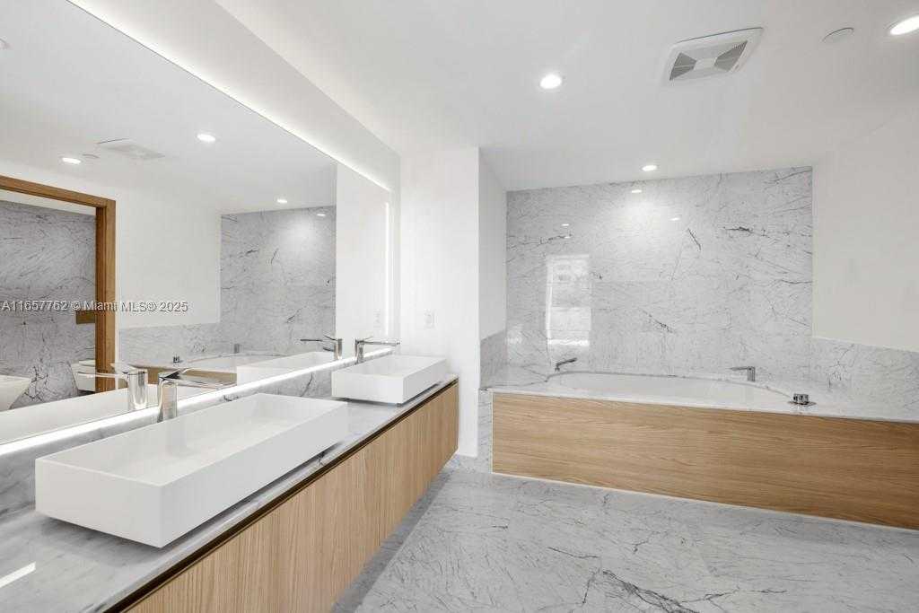 Small Image of 1135 103RD #307, Bay Harbor Islands Number 11