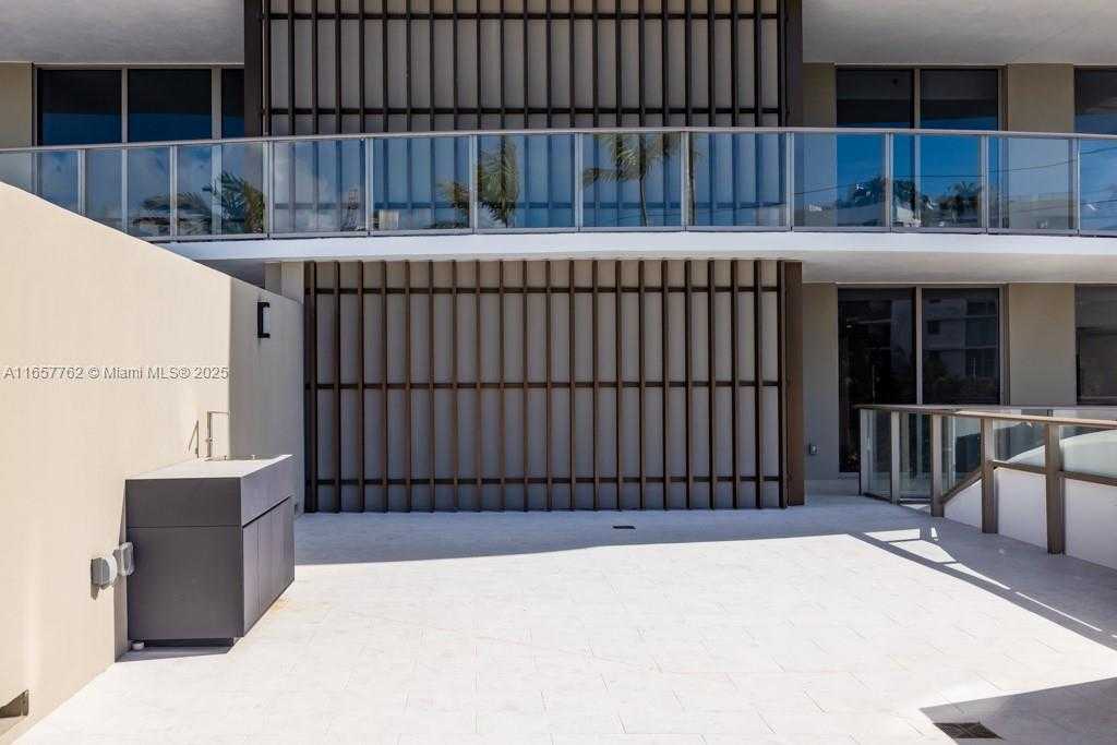 Small Image of 1135 103RD #307, Bay Harbor Islands Number 19