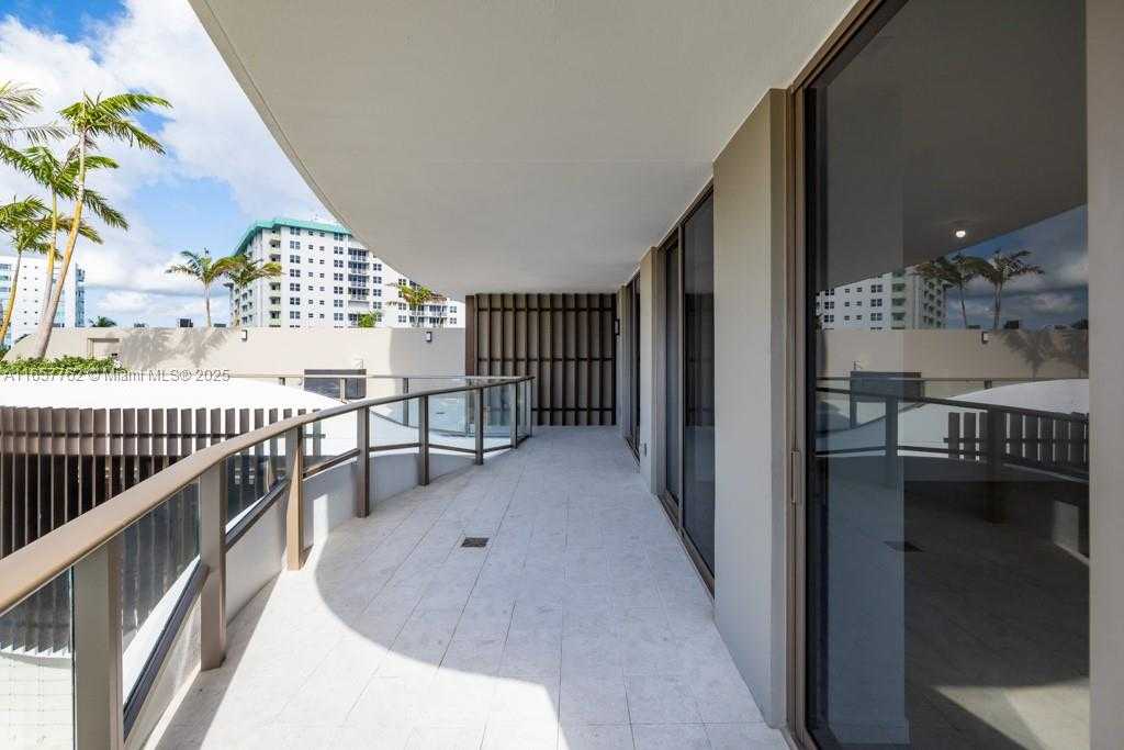 Small Image of 1135 103RD #307, Bay Harbor Islands Number 25