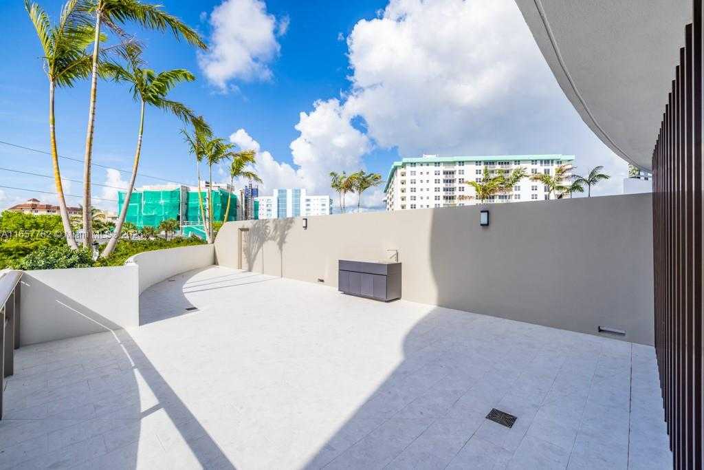 Small Image of 1135 103RD #307, Bay Harbor Islands Number 28