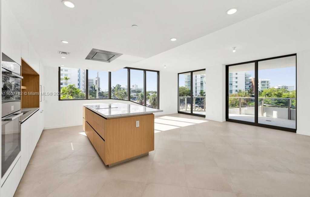 Small Image of 1135 103RD #307, Bay Harbor Islands Number 6