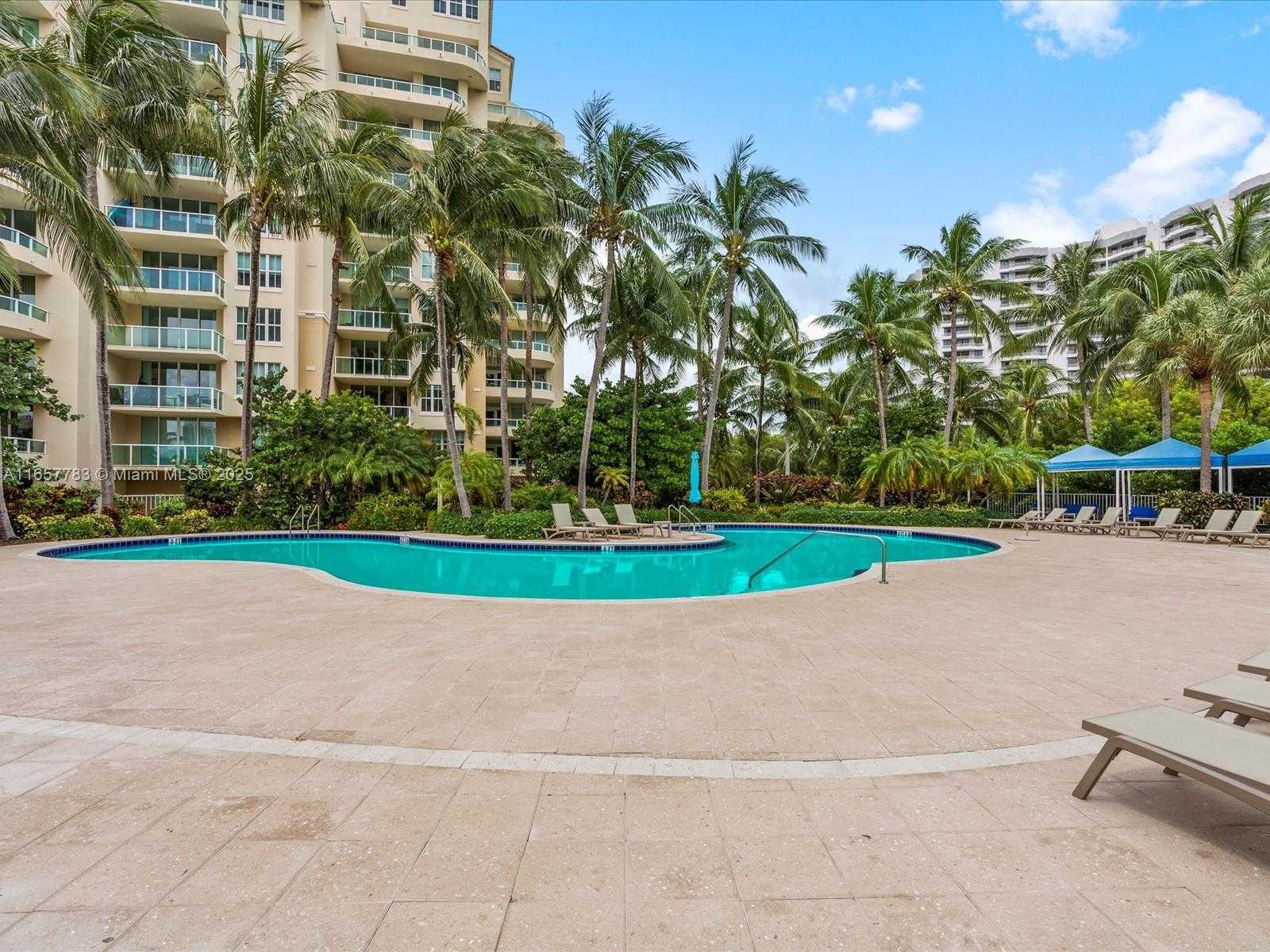 Small Image of 3370 HIDDEN BAY DR #2900, Aventura Number 55