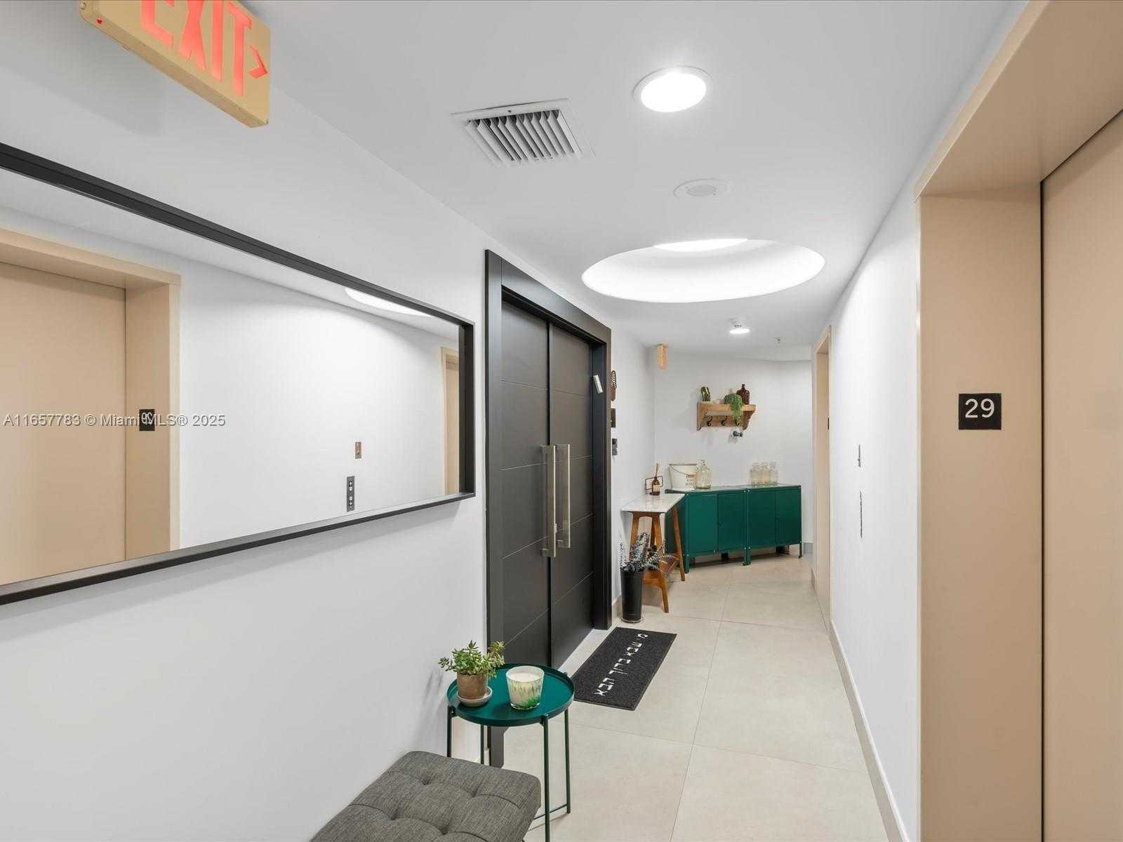 Small Image of 3370 HIDDEN BAY DR #2900, Aventura Number 7