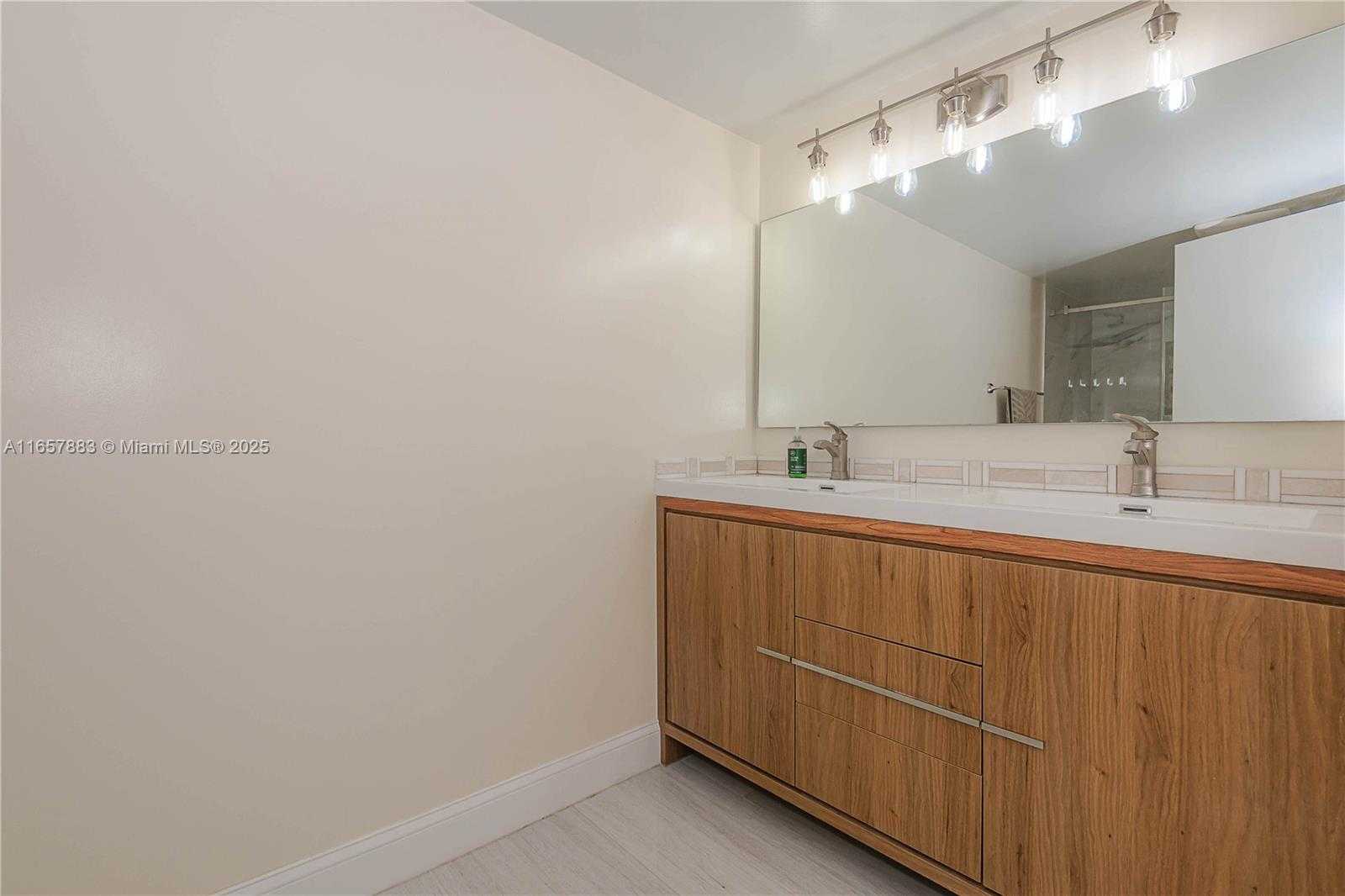 Small Image of 1201 SOUTH OCEAN DR #1206S, Hollywood Number 74
