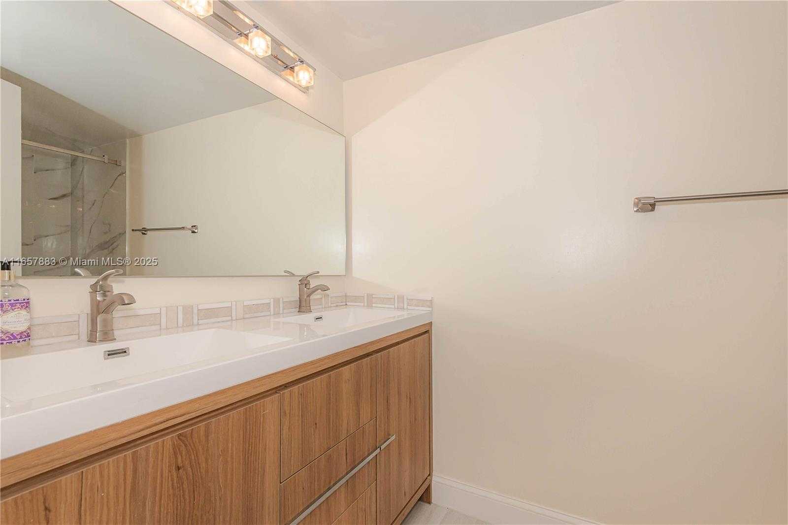Small Image of 1201 SOUTH OCEAN DR #1206S, Hollywood Number 79
