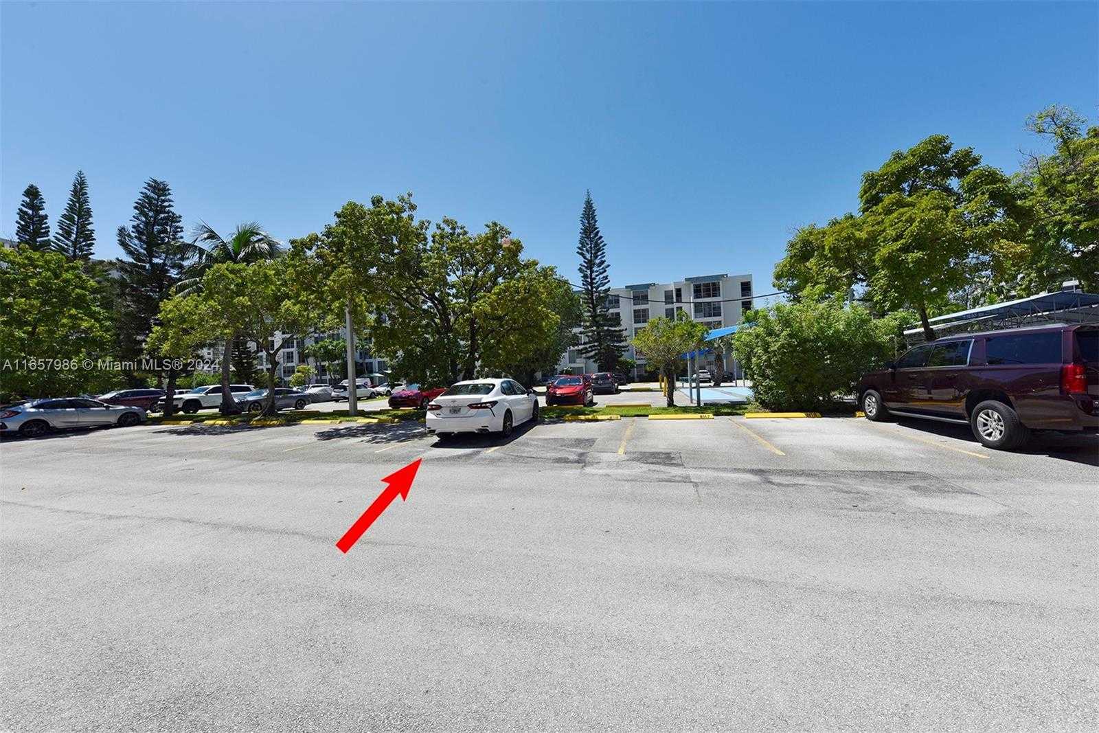 Small Image of 17560 ATLANTIC BLVD #118, Sunny Isles Beach Number 39