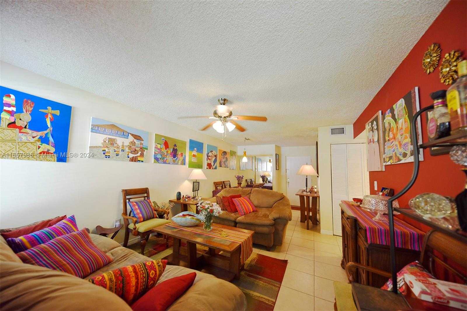 Small Image of 17560 ATLANTIC BLVD #118, Sunny Isles Beach Number 6