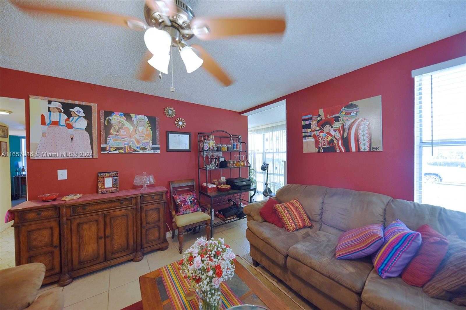Small Image of 17560 ATLANTIC BLVD #118, Sunny Isles Beach Number 9