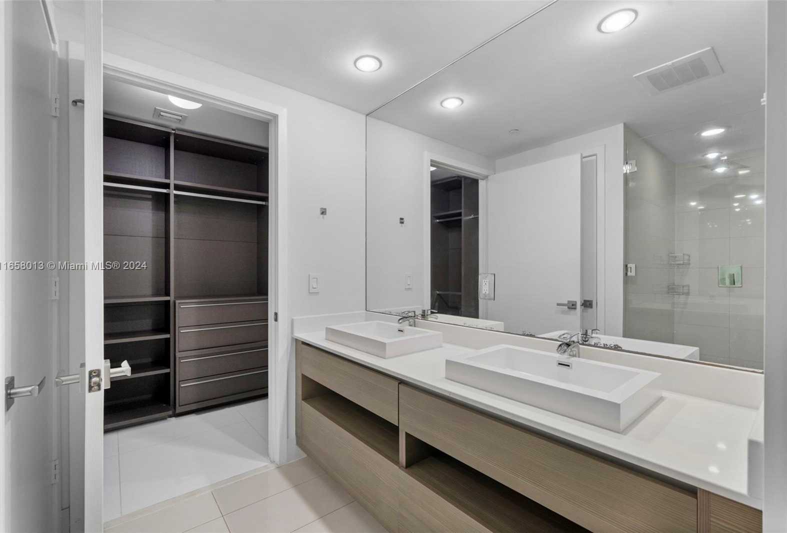 Small Image of 460 NORTH EAST 28TH ST #3507, Miami Number 19