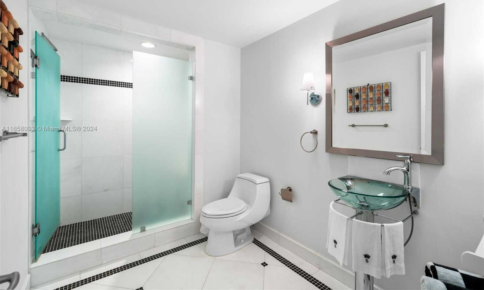 Small Image of 445 GRAND BAY DRIVE #PH-2A, Key Biscayne Number 28
