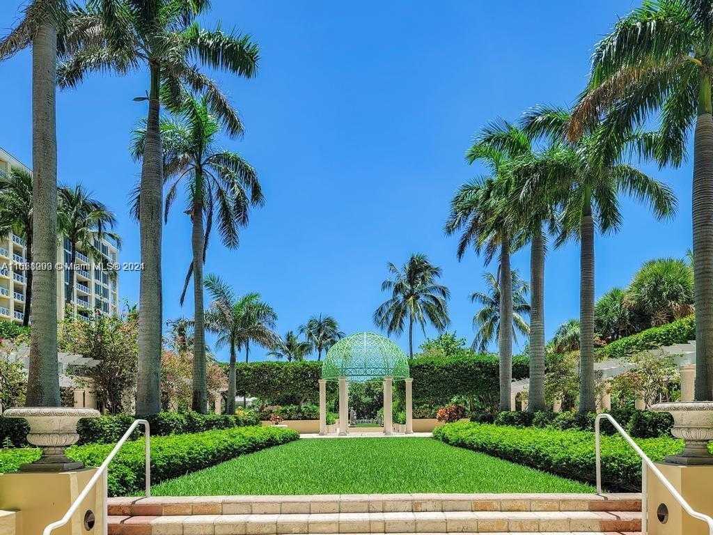 Small Image of 445 GRAND BAY DRIVE #PH-2A, Key Biscayne Number 45