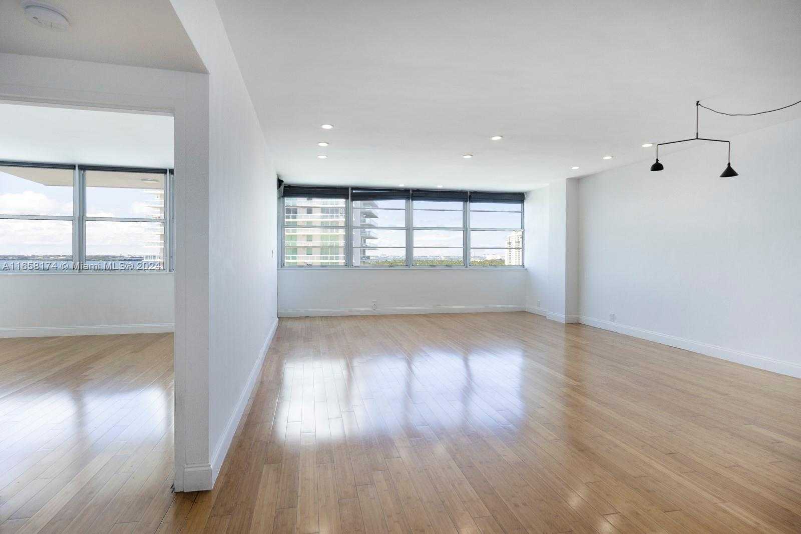 Small Image of 20 ISLAND AVE #1405, Miami Beach Number 10