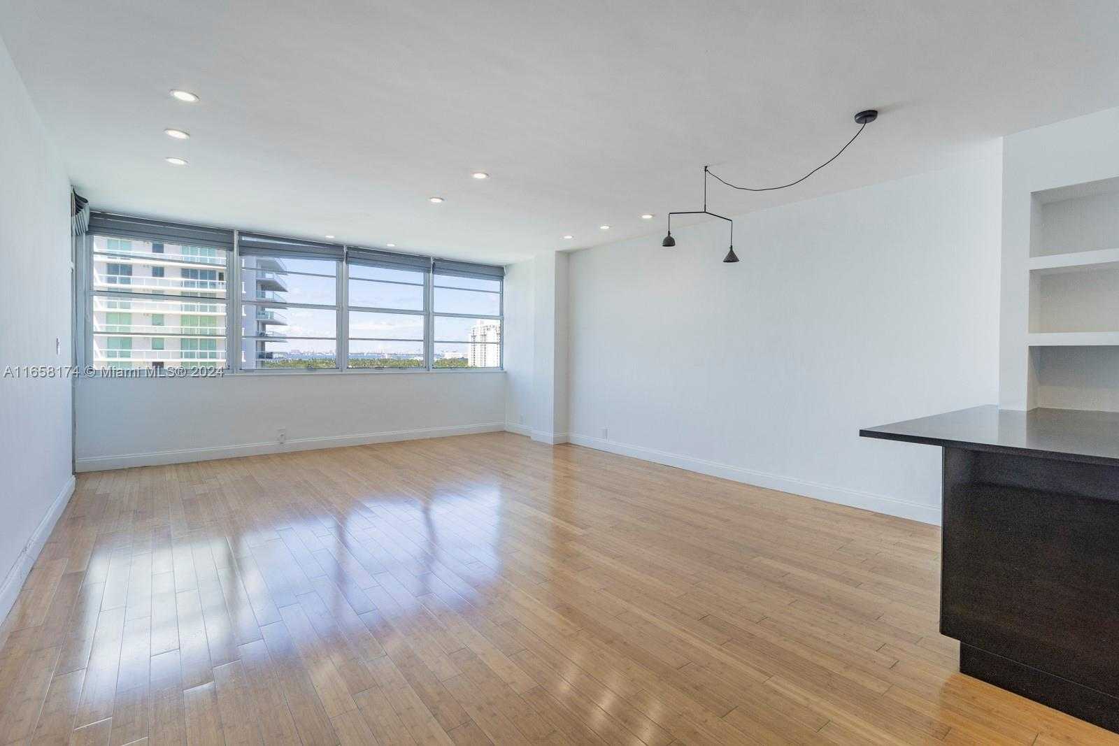 Small Image of 20 ISLAND AVE #1405, Miami Beach Number 5