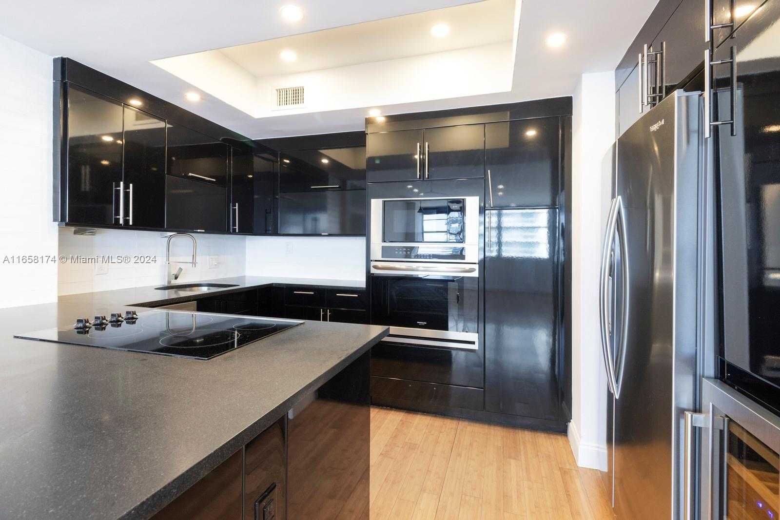 Small Image of 20 ISLAND AVE #1405, Miami Beach Number 6