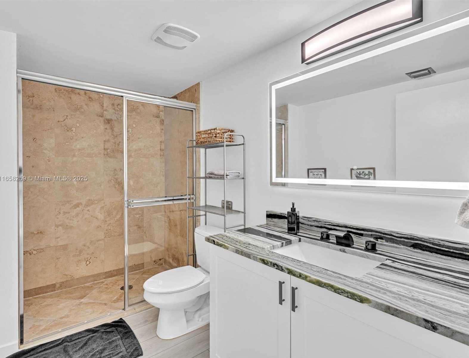 Small Image of 41 SOUTH EAST 5TH ST #1717, Miami Number 16