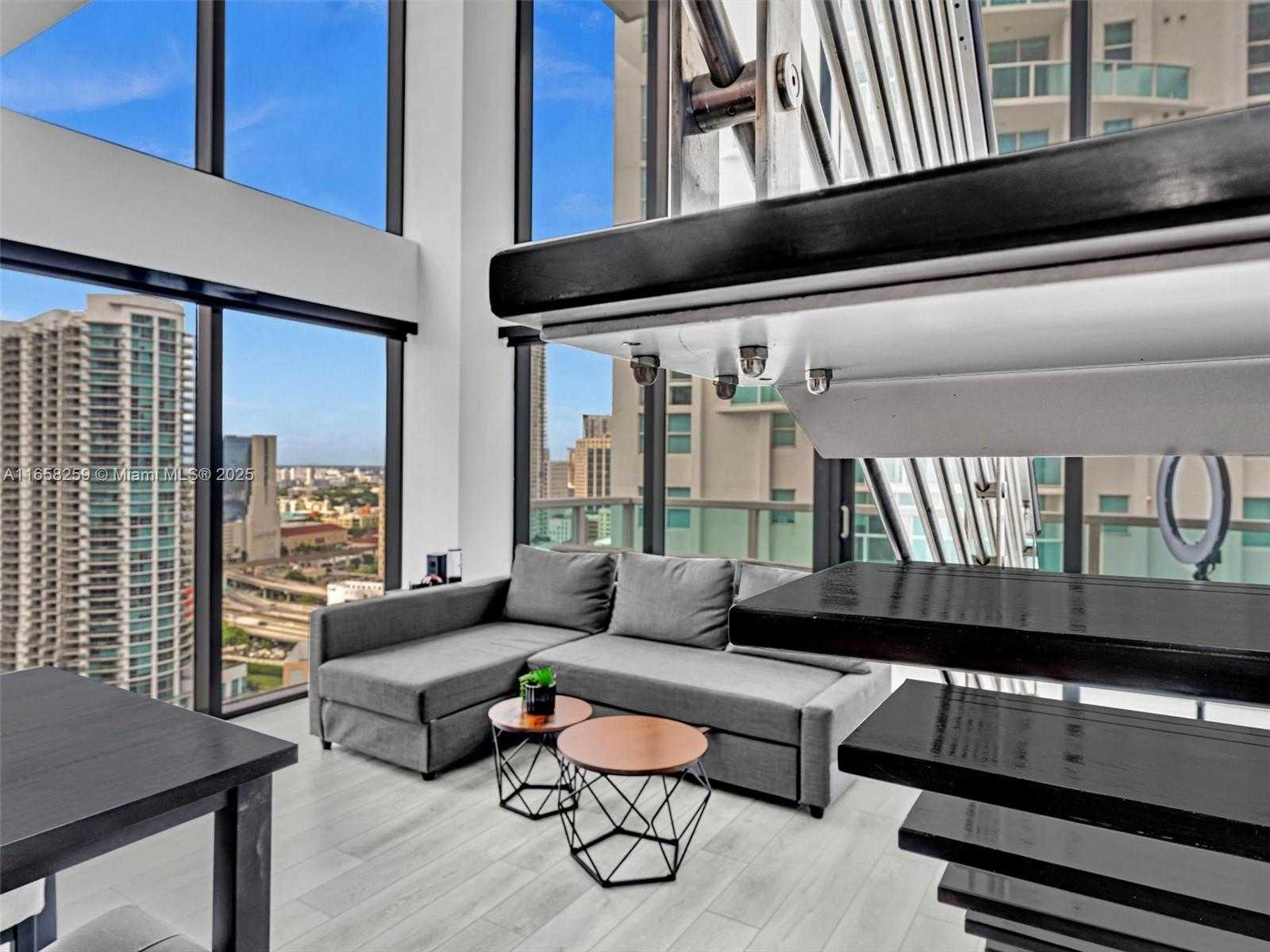 Small Image of 41 SOUTH EAST 5TH ST #1717, Miami Number 21