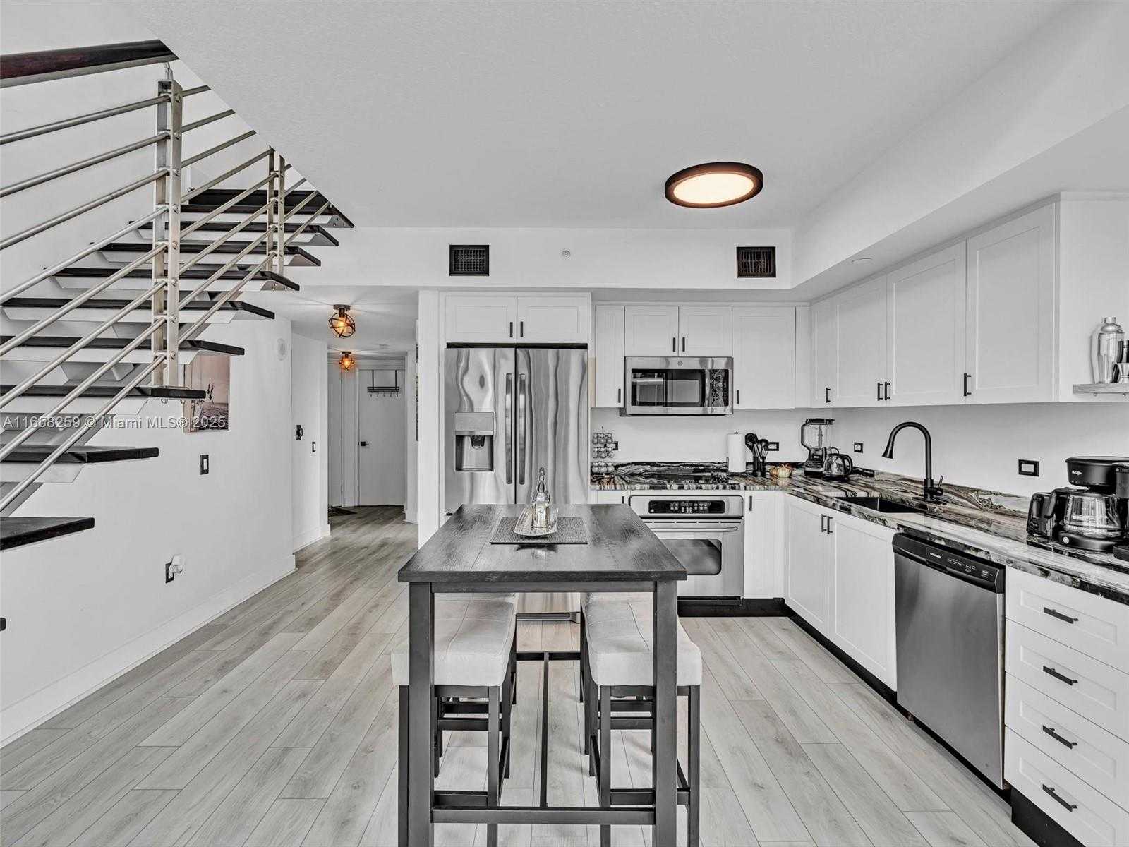 Small Image of 41 SOUTH EAST 5TH ST #1717, Miami Number 26