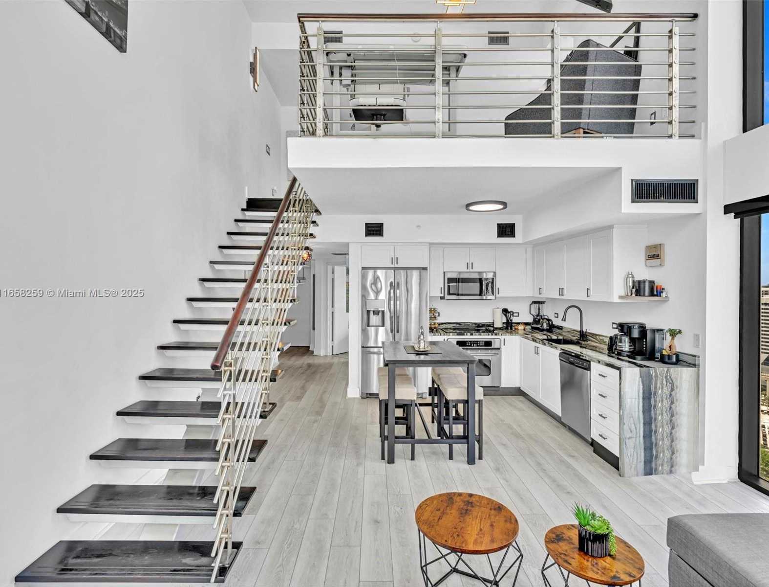 Small Image of 41 SOUTH EAST 5TH ST #1717, Miami Number 37