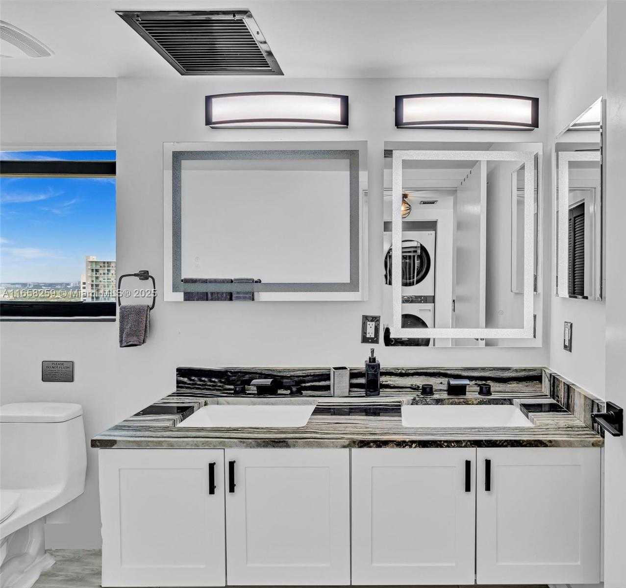 Small Image of 41 SOUTH EAST 5TH ST #1717, Miami Number 43