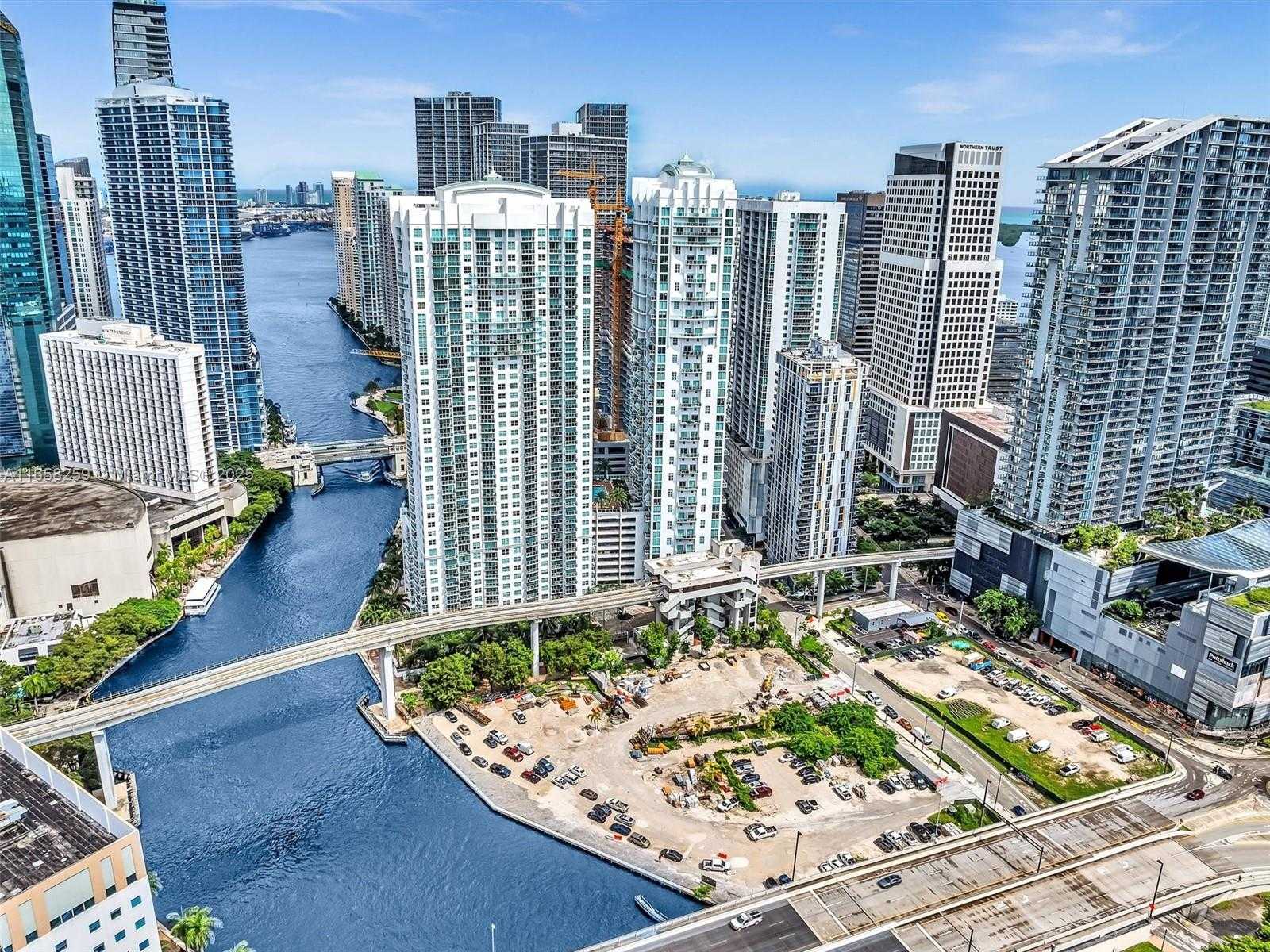 Small Image of 41 SOUTH EAST 5TH ST #1717, Miami Number 72
