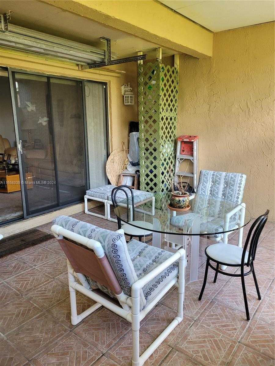 Small Image of 9521 NORTH WEST 14TH CT #212, Pembroke Pines Number 15