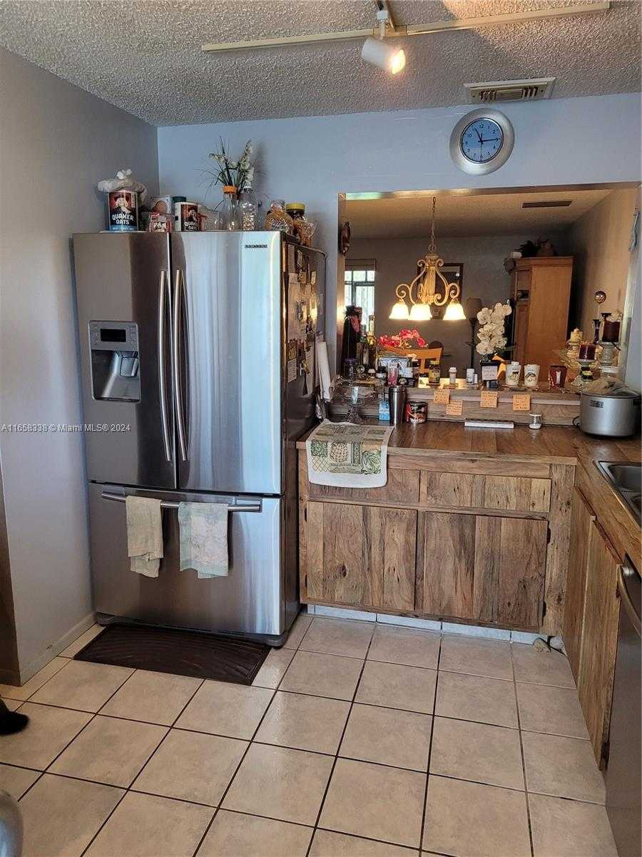 Small Image of 9521 NORTH WEST 14TH CT #212, Pembroke Pines Number 3