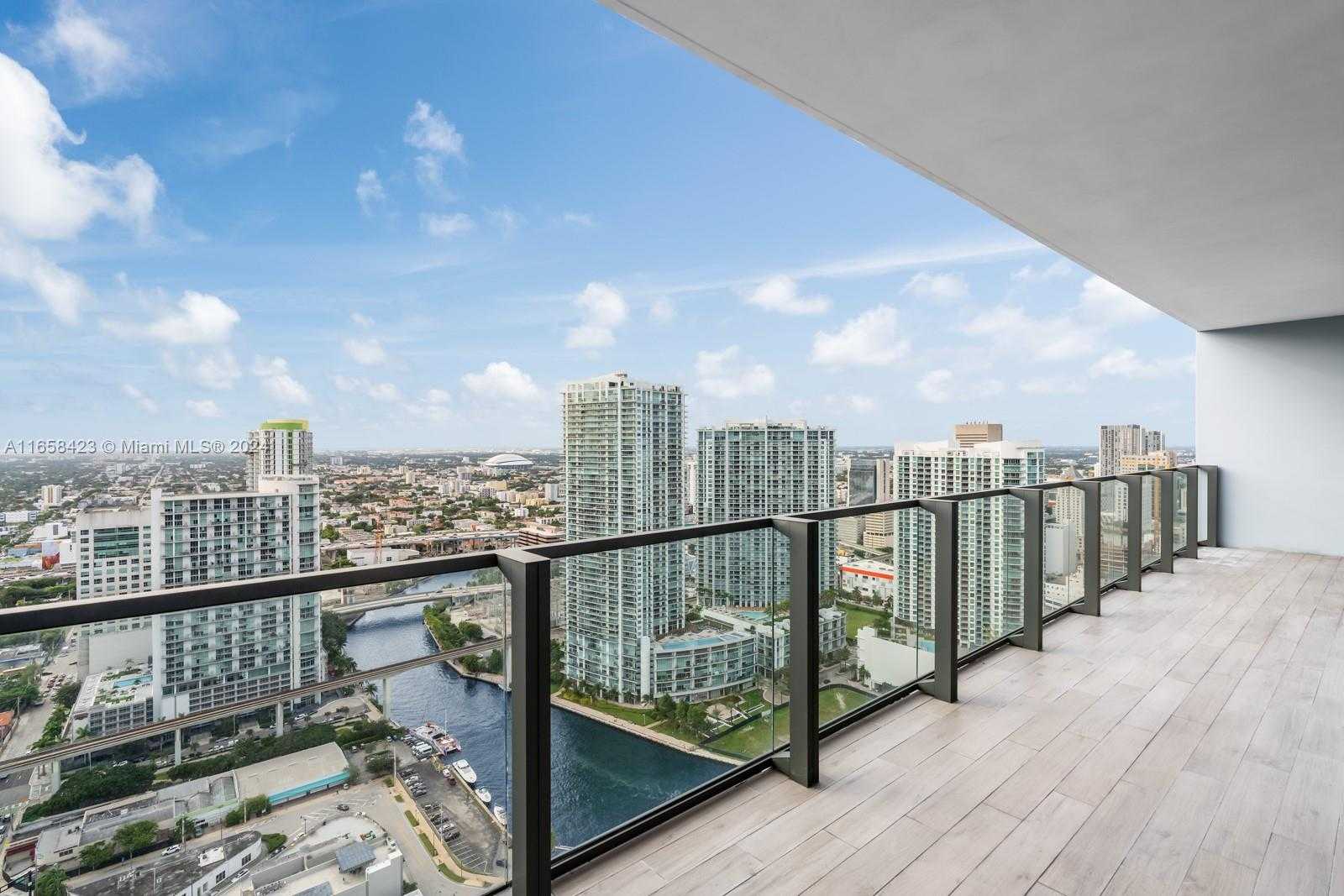 Small Image of 68 SOUTH EAST 6TH ST #3706, Miami Number 2